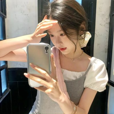 鬼马靓仔俏特务